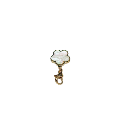Mother-of-pearl flower charms 12x11mm