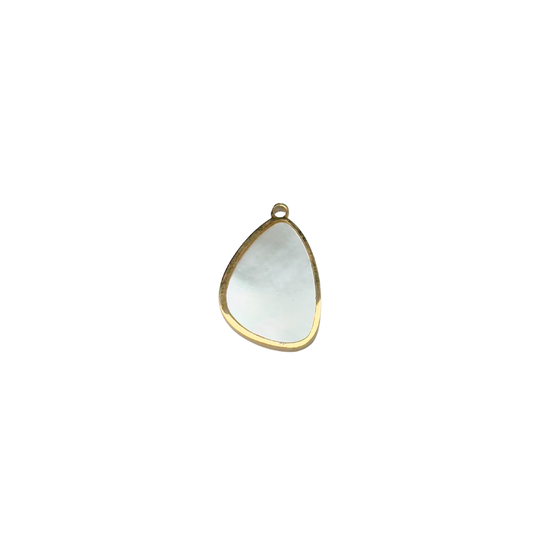 Pendentif ovale en nacre 11x17mm