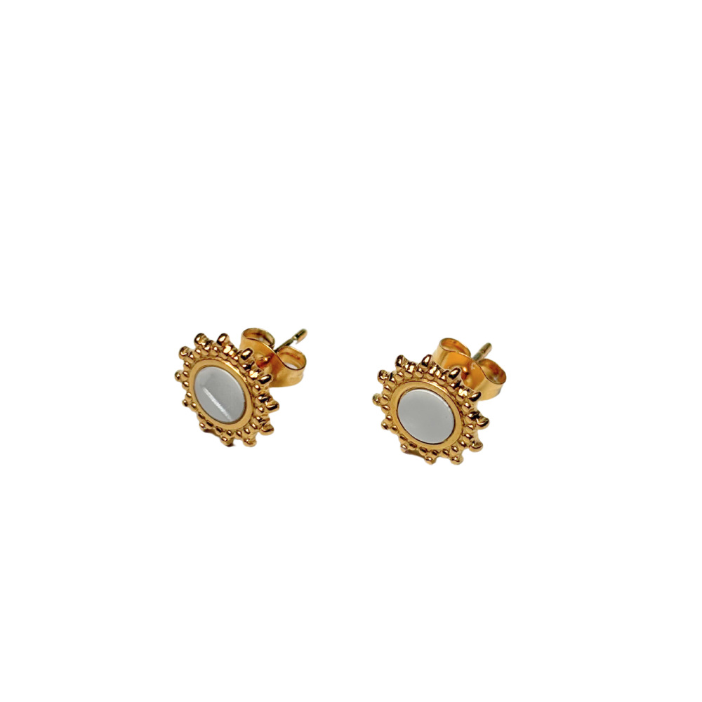 Pearly flower earrings