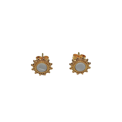 Pearly flower earrings