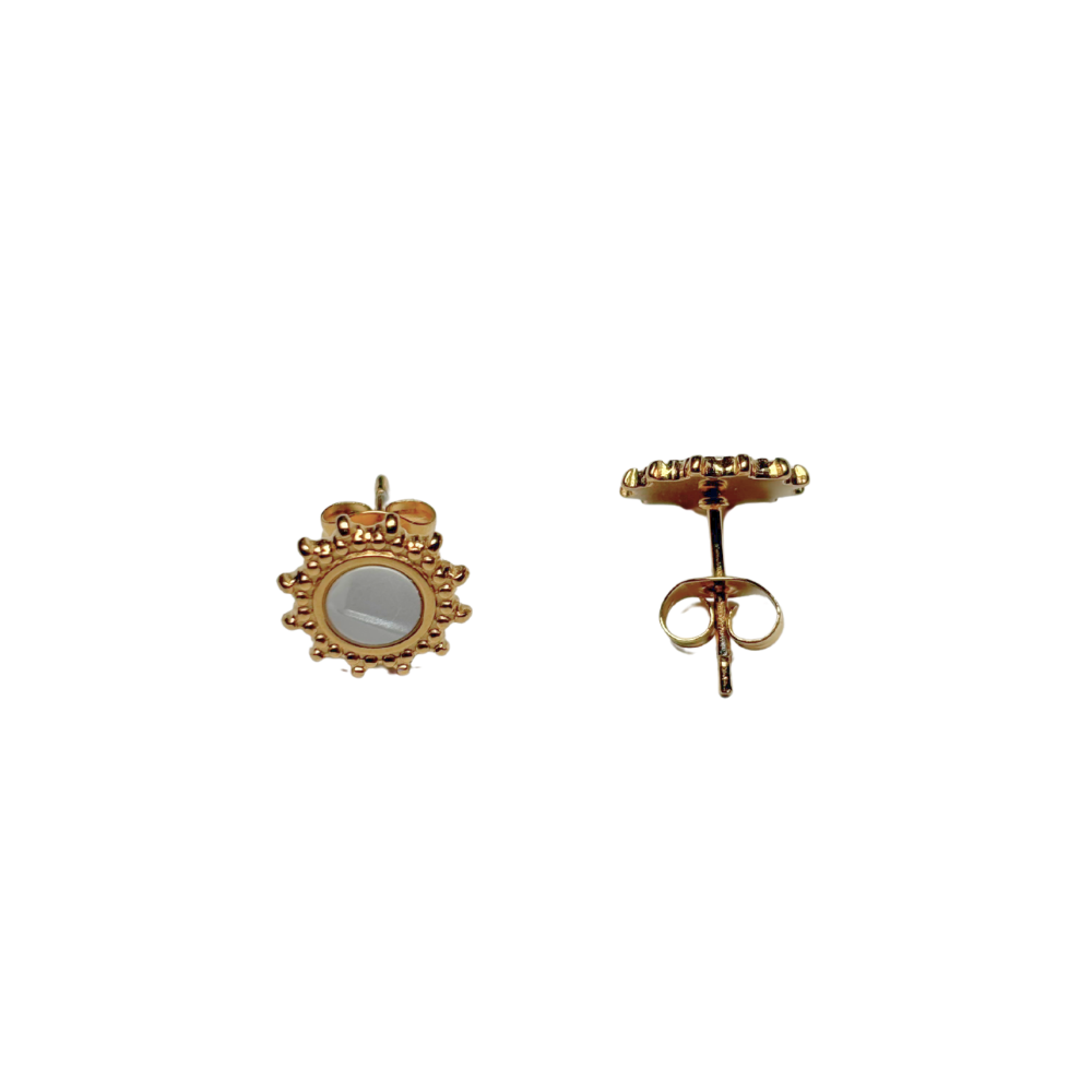 Pearly flower earrings