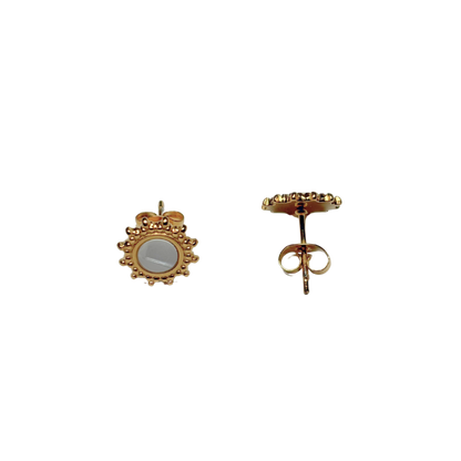 Pearly flower earrings